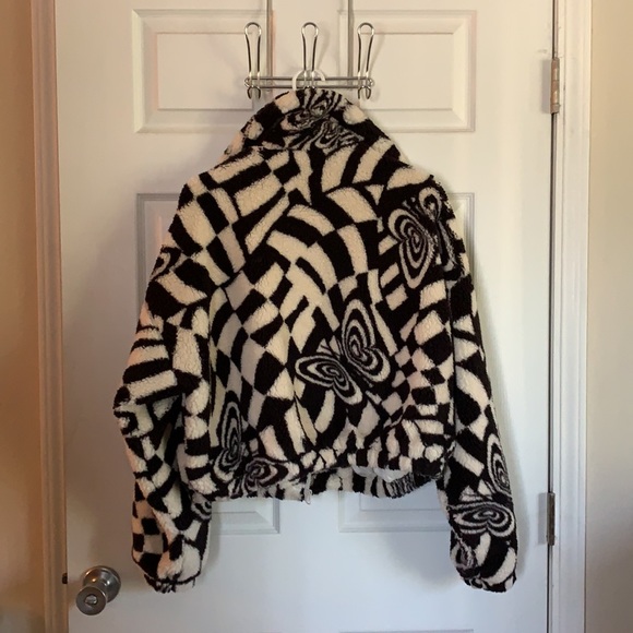 Urban Outfitters Black and Cream Geometric Teddy Jacket - Picture 2 of 3